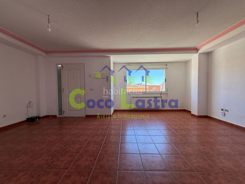 Foto 55a0e6d8-ffbf-49e8-b00e-f0e4947efa17. Casa adossada amb calefacció aparcament a Aldearrubia