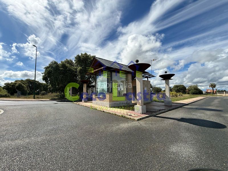 Foto 7f1bebf3-5e4d-4e75-95e7-47cbab6a46d9. Terreny residencial a calle drago 13 a Carrascal de Barregas