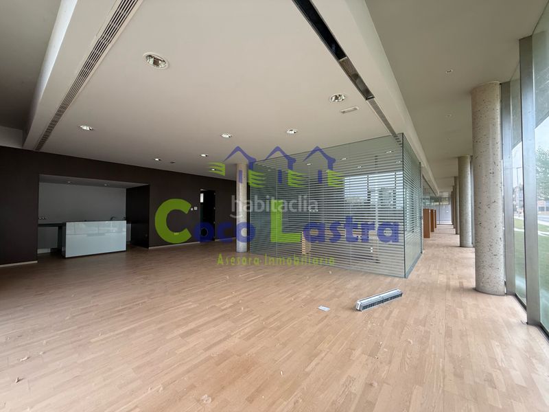 Foto 5466c4bd-a3d6-4f26-8aad-3271066f4c3f. Edificio en Aldeatejada