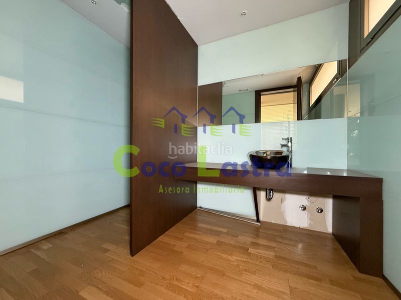 Foto ad2bb81c-af7d-4274-8e81-565f8109d5d9. Edificio en Aldeatejada
