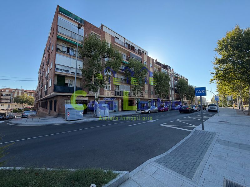 Foto ebc762dc-c35b-4167-9053-89544d0a9c76. Lloguer àtic amb calefacció a Barrio Blanco Salamanca