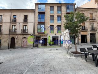Business premise in Plaza Peso