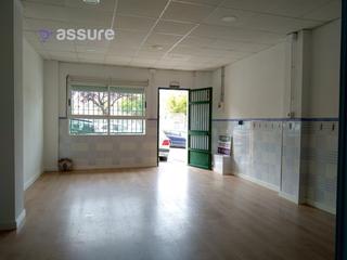Local Comercial  Calle legin espaola. Local en la orden