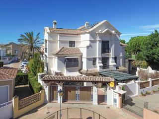 Casa  Barranco del moro. Chalet en islantilla