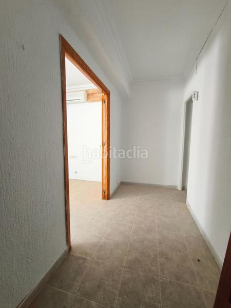 Foto f15180dd-af39-4b27-b867-f3eede46f2c8. Appartamento in maestro salvador lopez 17 in Reina Victoria - Matadero Huelva