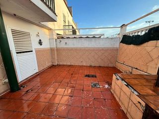 Reihenhaus in Núcleo Urbano. Adosado en aljaraque