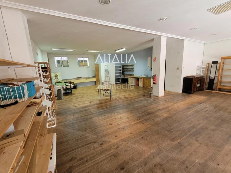 Foto d37cc260-53dc-4477-bd8c-8cd13c27289c. Alquiler local comercial local en plaza españa en Cuenca