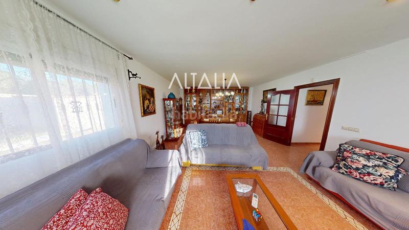 Foto fa650a03-6f3b-4040-8d9b-96994345d1bc. Xalet amb calefacció aparcament a Cardenete