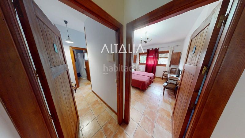 Foto 3aa30a31-e30b-4c40-a917-f8a1fd3aa4b4. Edifici a San Antón Cuenca
