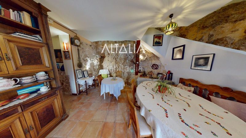Foto a469565d-11af-4136-b514-d677868e1091. Edifici a San Antón Cuenca