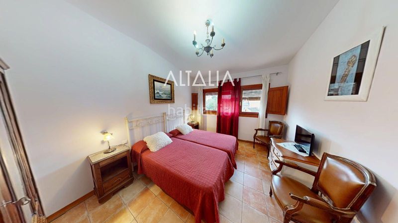 Foto bc7d6216-6171-4ea0-b80d-207ae559252d. Edifici a San Antón Cuenca