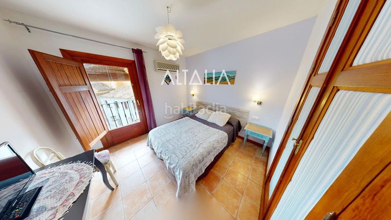 Foto c3185d3e-5472-4ac1-96f3-7eea48be012b. Edifici a San Antón Cuenca