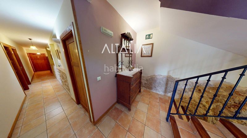 Foto c586dff6-0169-49ac-b8cf-292070a8cd3f. Edifici a San Antón Cuenca