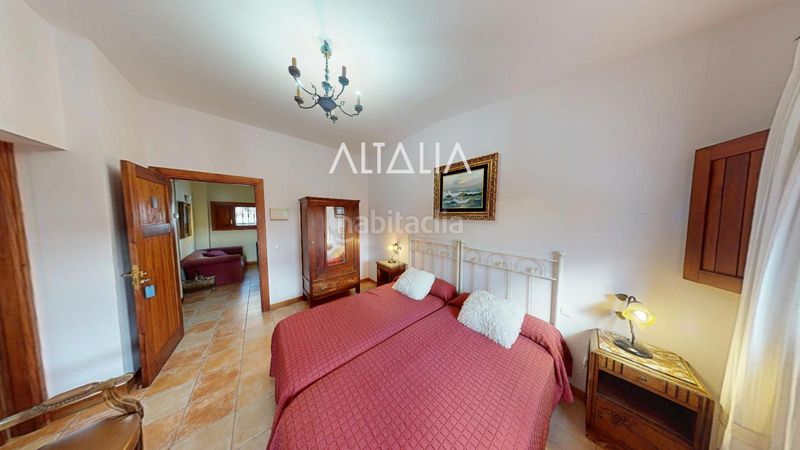 Foto f606290c-8840-40ea-99bc-beaa649bb46e. Edifici a San Antón Cuenca