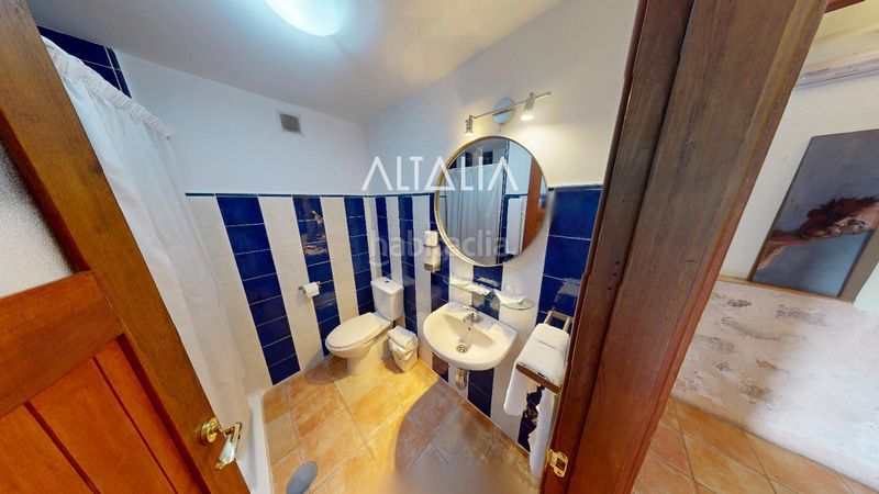 Foto ff95efa3-ccf8-4a87-80ac-f45947211d07. Edifici a San Antón Cuenca
