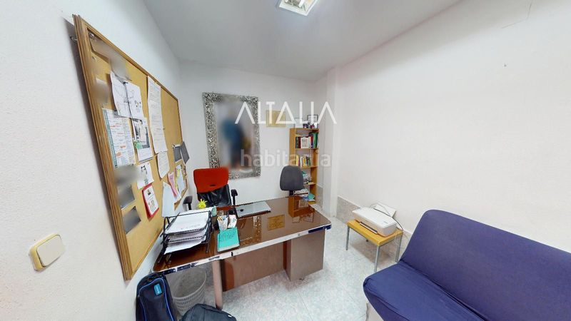 Foto b9b56266-b218-4650-9f7d-efb983e228f1. Local comercial a Centro Cuenca