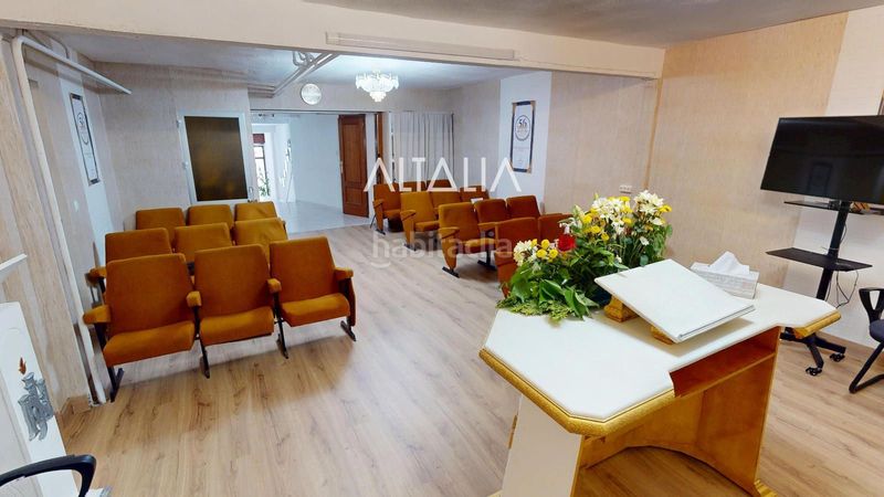 Foto c4ad64c9-b476-43b3-9cec-904a2768c69a. Local comercial a Centro Cuenca