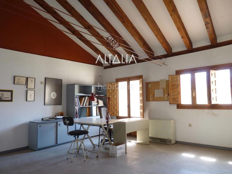 Foto c21e0fdd-2d95-41ee-8845-b79a40769f12. Casa con riscaldamento in Casco Histórico Cuenca