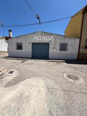Bâtiment à usage industriel  El santo. Nave en venta en saelices