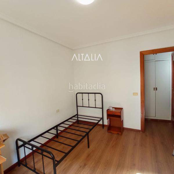 Foto 1d01d4e7-9613-49b4-bdd5-15567f10a44b. Alquiler piso  en alquiler en hermanos valdes en Cuenca