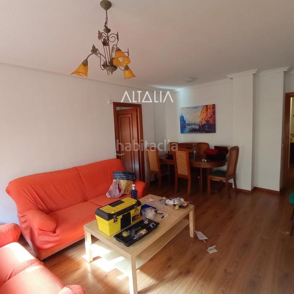 Foto 9c511cc6-4d08-4538-ba8e-7357a08c96aa. Alquiler piso  en alquiler en hermanos valdes en Cuenca