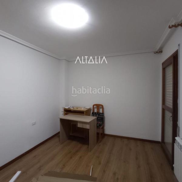 Foto a00bcc63-628b-425c-a106-947842bc5ce4. Alquiler piso  en alquiler en hermanos valdes en Cuenca