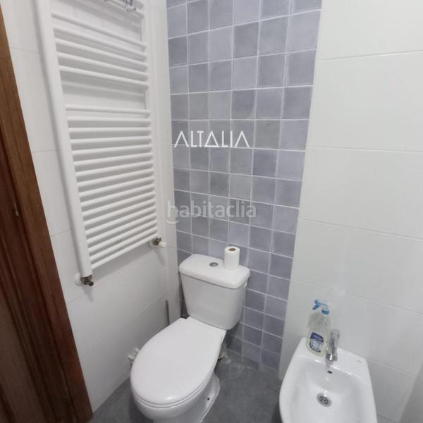 Foto ba36daef-8f69-4e42-8437-2e4ab507e29e. Alquiler piso  en alquiler en hermanos valdes en Cuenca