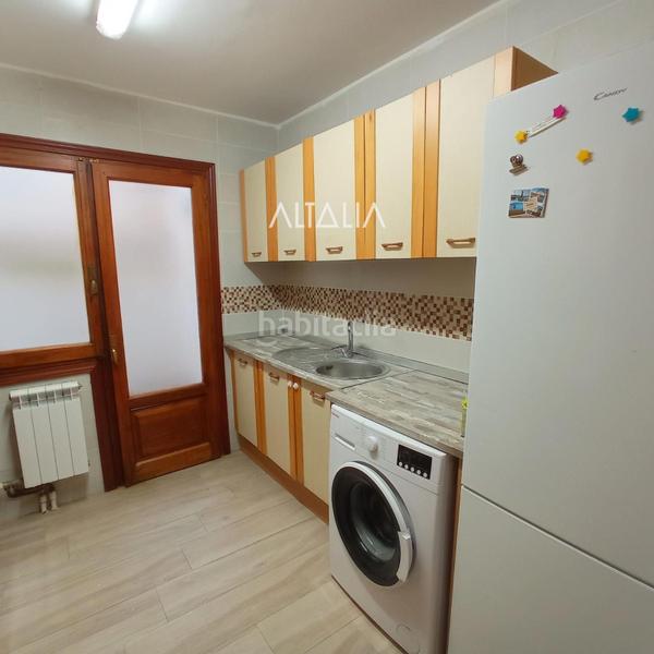 Foto bc90fea9-d252-4d90-9585-f7478ed7a5c9. Alquiler piso  en alquiler en hermanos valdes en Cuenca