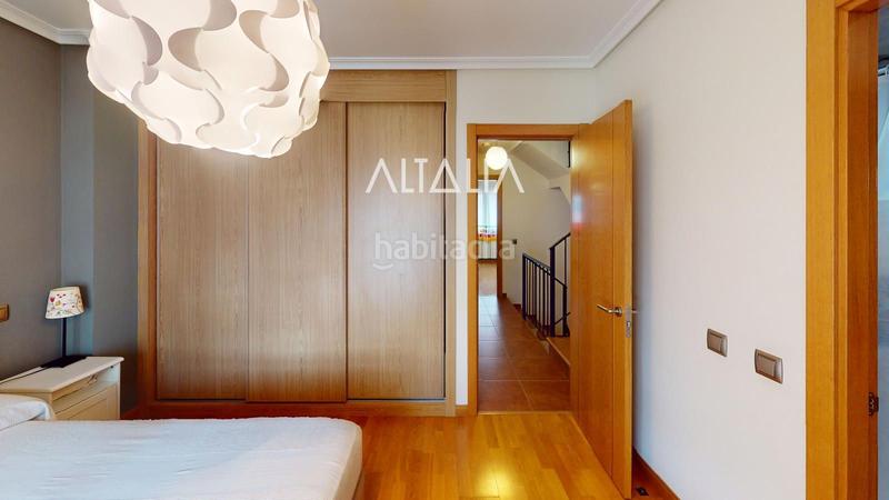 Foto 76d18f13-452c-40cb-8e82-f5bb4a868e63. Chalet con riscaldamento parcheggio piscina in Chillarón de Cuenca