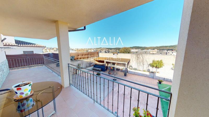 Foto 8e16e0b9-bf90-4fc4-a70c-f1754c603a61. Chalet  en venta en arcas en Arcas del Villar