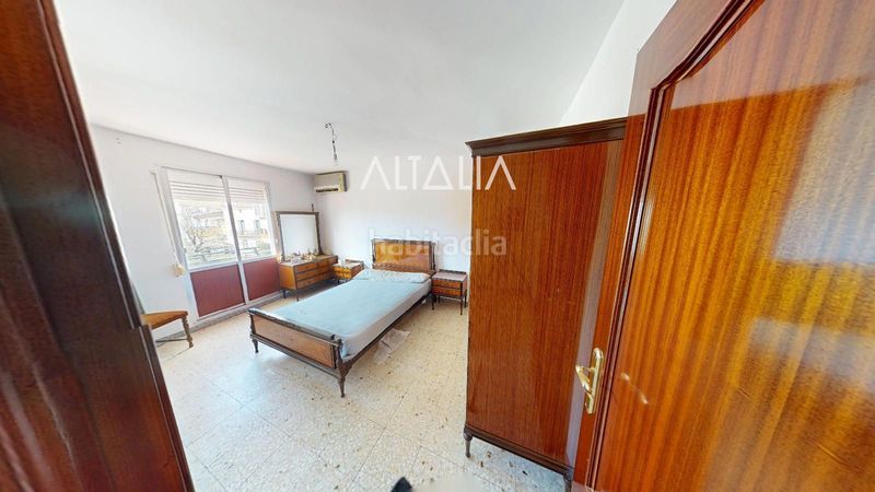 Foto b43727a4-b259-400a-8a39-0497fa19a829. Casa adossada a Campos del Paraíso