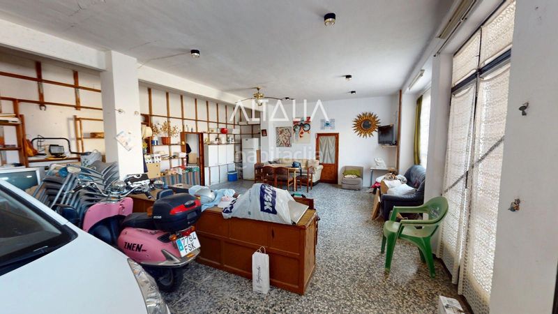 Foto 1358dc10-1d0c-421c-b706-c62b791bbc9b. Casa amb aparcament a Belmonte