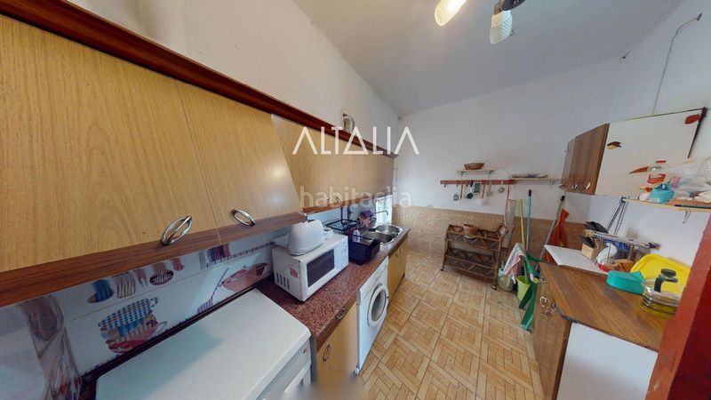 Foto 513060f9-45f8-40ba-b4e5-b0723bfb70d2. Casa amb aparcament a Belmonte