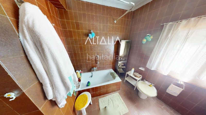 Foto 9cad441f-3d58-43bf-9eea-872d0681a506. Casa amb aparcament a Belmonte