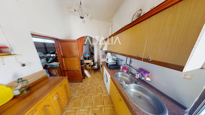 Foto a2f7ad33-07fd-4602-9e35-c31a435863e5. Casa amb aparcament a Belmonte