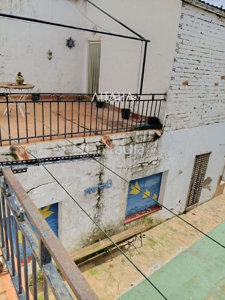 Foto f80fb7d3-9820-4620-90e3-0c146d9534dd. Casa amb aparcament a Belmonte