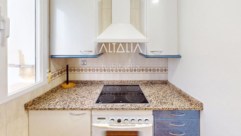 Foto 26fadf00-7b93-4136-82d5-775bec1d7528. Alquiler piso  en venta en av. república argentina en Cuenca