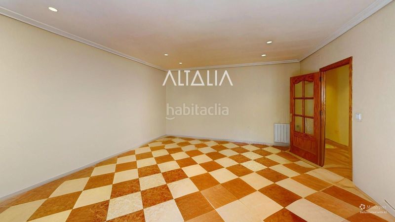 Foto ffea348b-4810-4ae0-96d5-4efe6d6924e8. Alquiler piso  en venta en av. república argentina en Cuenca