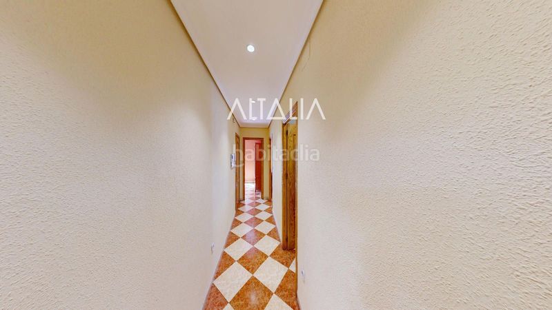 Foto a87a1c5e-c767-4b9a-aac1-b55af557cec2. Rent flat with heating in Centro Cuenca