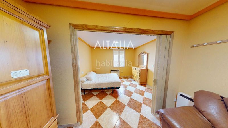 Foto b3ef723a-d463-49b1-9519-85c6b3896dec. Rent flat with heating in Centro Cuenca