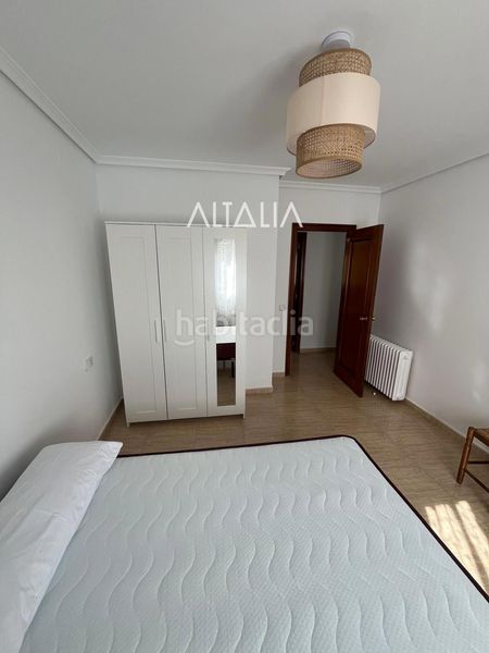 Foto 3ab04e9d-ff13-4e74-a2c3-5d0535134340. Rent flat with heating in Reyes Católicos - Paseo de San Antonio Cuenca