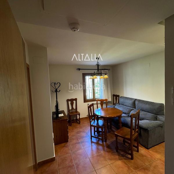 Foto 041854e1-0bba-469e-893d-39d134c43359. Edifici a Población de Arroyo