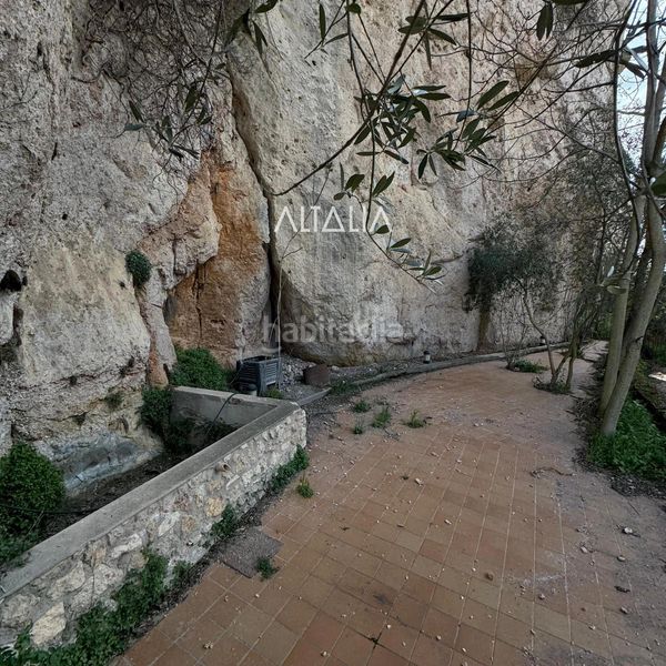 Foto 10cd2d06-0202-4cef-a6fd-477c5a921e72. Edifici a Población de Arroyo