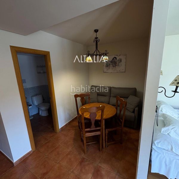 Foto 2d04a5e3-7f45-40e9-b2b1-b18fd2e3c4a3. Edifici a Población de Arroyo