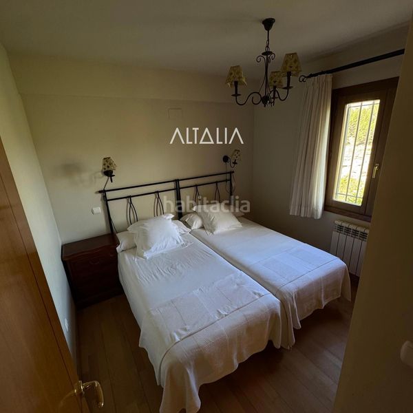 Foto 865ec1b8-2c41-4054-ac1e-7a4c9cb92220. Edifici a Población de Arroyo