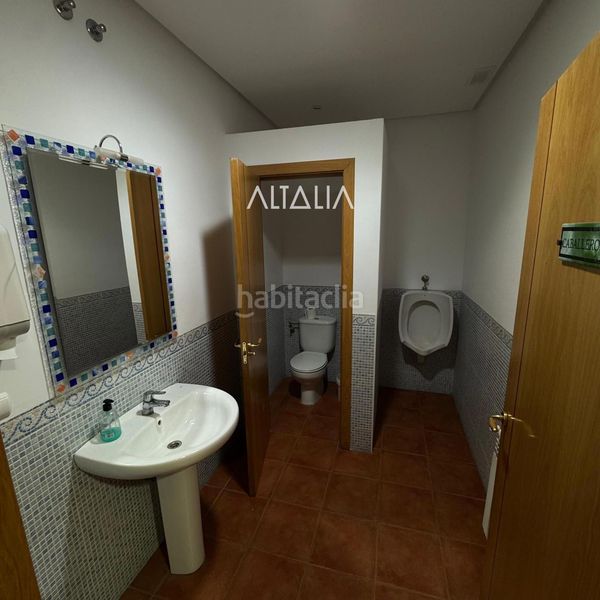 Foto 896cbdf5-44fd-4283-bf94-bdfd3cfb6dd7. Edifici a Población de Arroyo