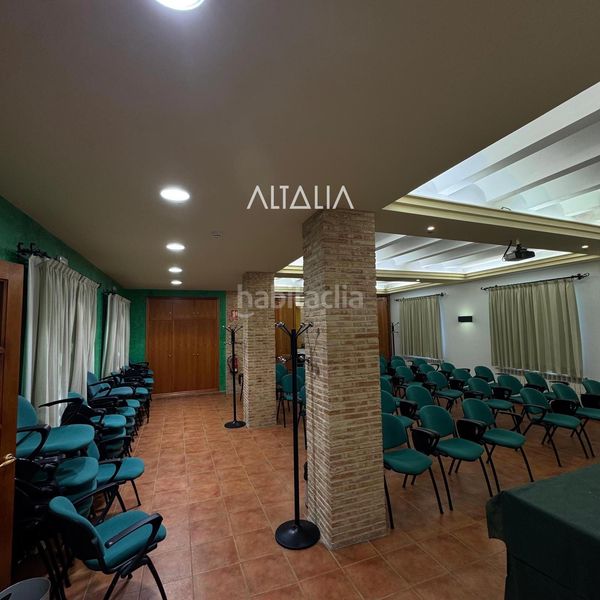 Foto 9512453d-ceba-4a19-8fc4-0f7134a45cc4. Edifici a Población de Arroyo