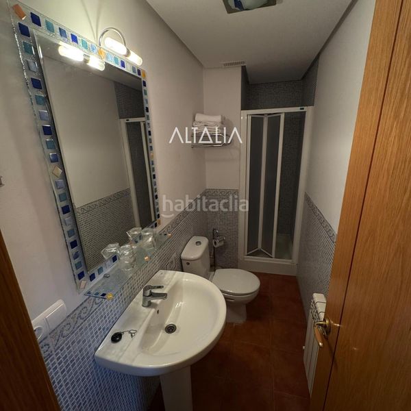 Foto f0539b79-5f06-44d7-8bca-038611683e90. Edifici a Población de Arroyo