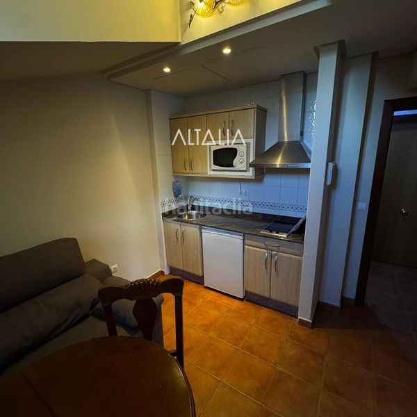 Foto f510d220-98f9-4ff8-91b6-02206d562663. Edifici a Población de Arroyo