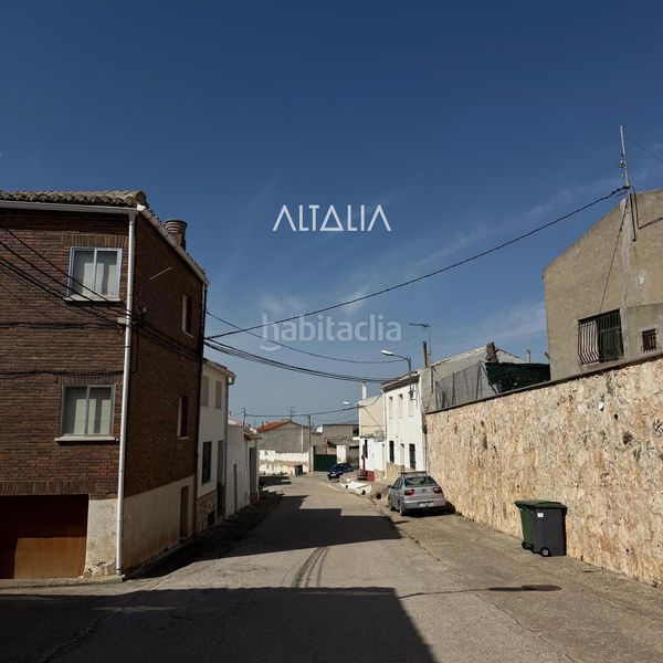 Foto 4749e7a2-3719-4658-81cf-78bcb8557414. Casa a Torrejoncillo del Rey